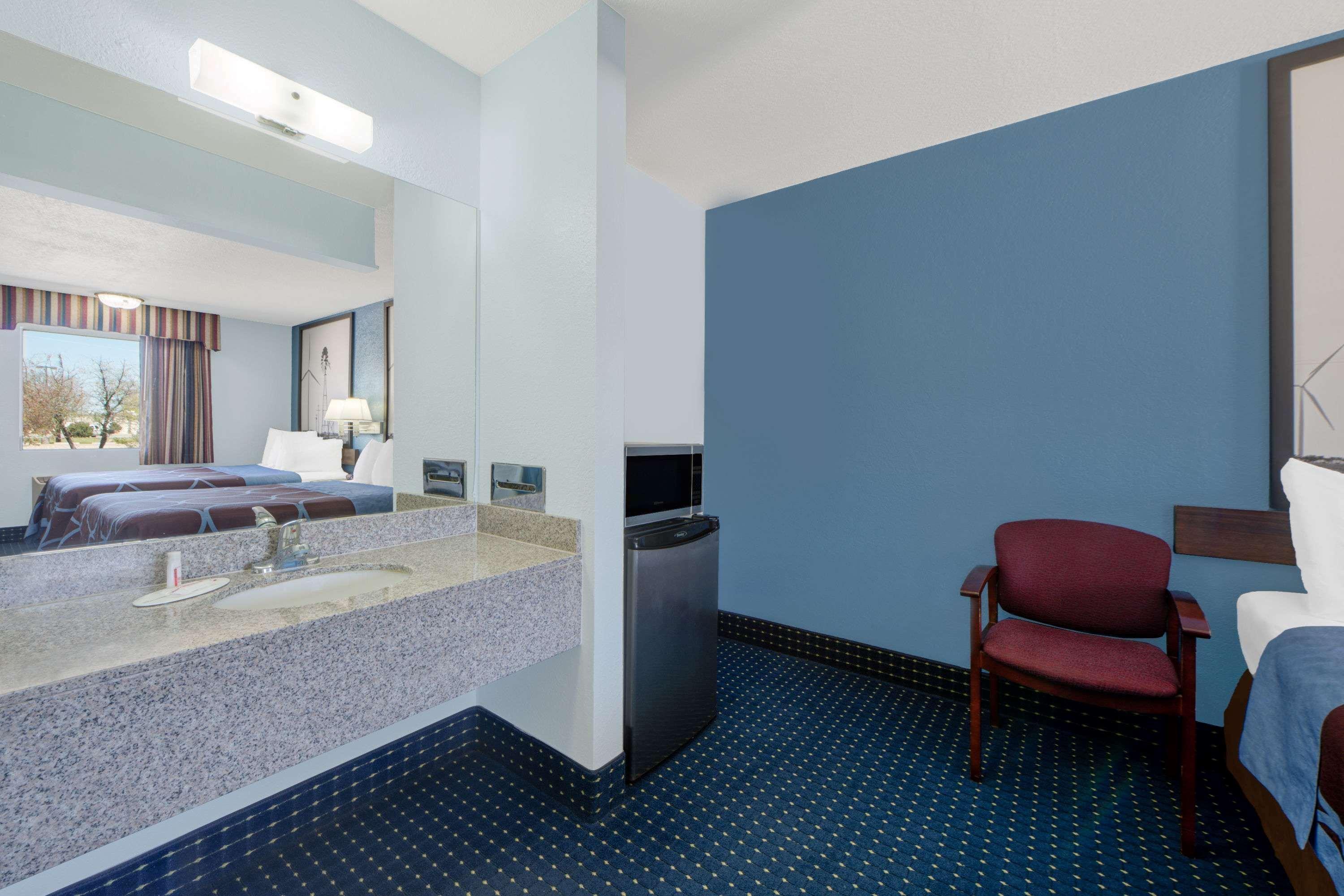 Super 8 By Wyndham Dumas Tx Motel Luaran gambar